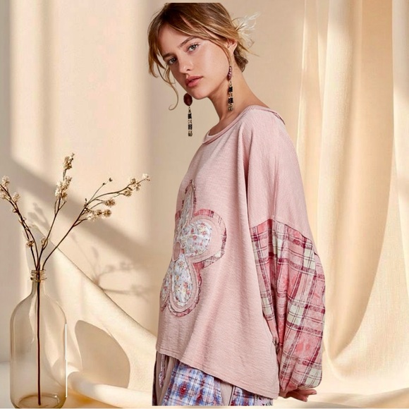 POL Pink Daisy Flower Top | Bohemian Shirt with Plaid Sleeves - Picture 7 of 7